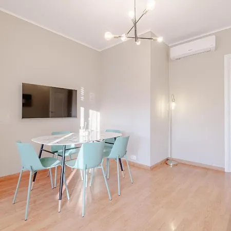 Guesthost - The Window Over The Mole Stunning X4 *