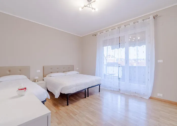 Guesthost - The Window Over The Mole Stunning X4 Appartement Turin