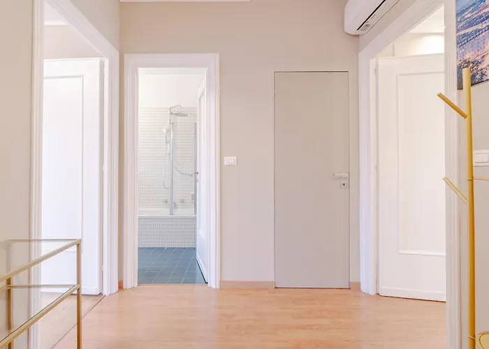 Guesthost - The Window Over The Mole Stunning X4 Apartment Turin
