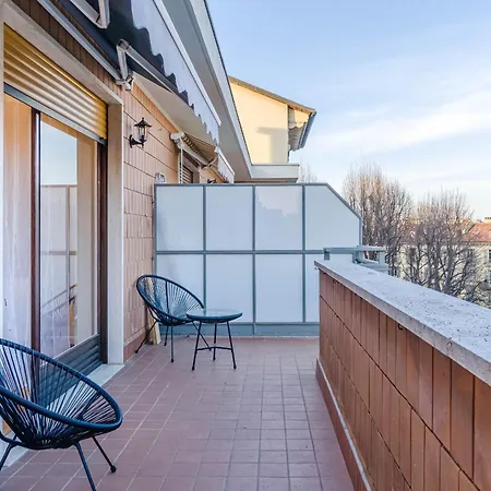 Apartman Guesthost - The Window Over The Mole Stunning X4 Torino