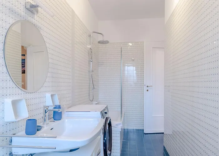 Apartman Guesthost - The Window Over The Mole Stunning X4